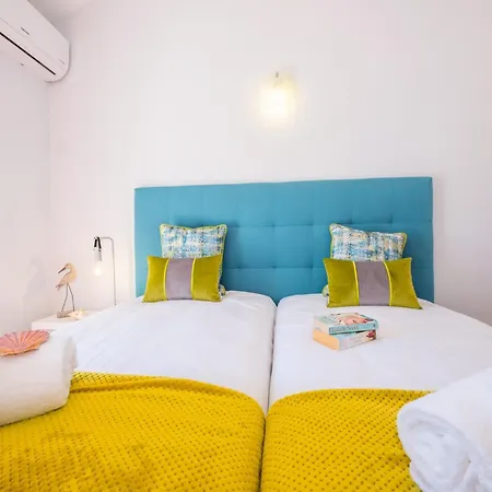 Villa In Albufeira Near Praia D Oura Beach