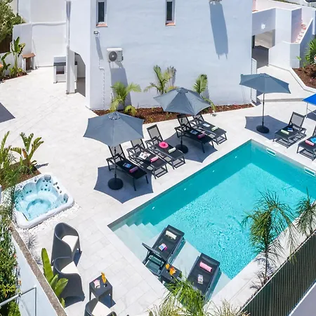 Villa In Albufeira Near Praia D Oura Beach * Albufeira